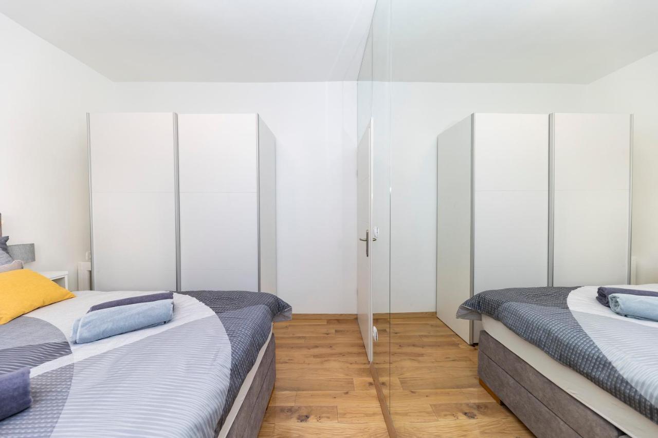Duffys Apartment Zadar Exterior photo